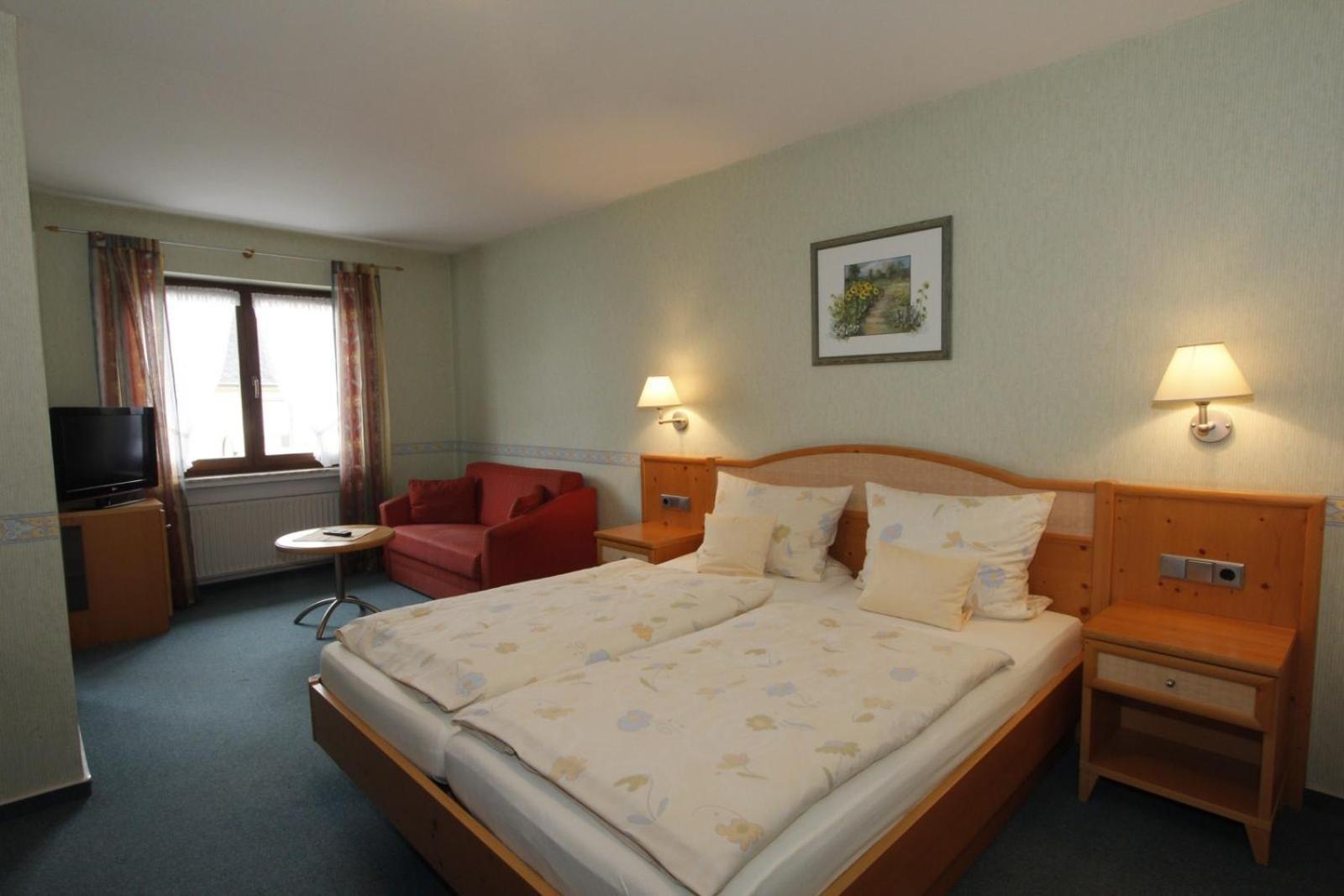 Hotel-Garni-Kachelburg 디에블리흐 외부 사진