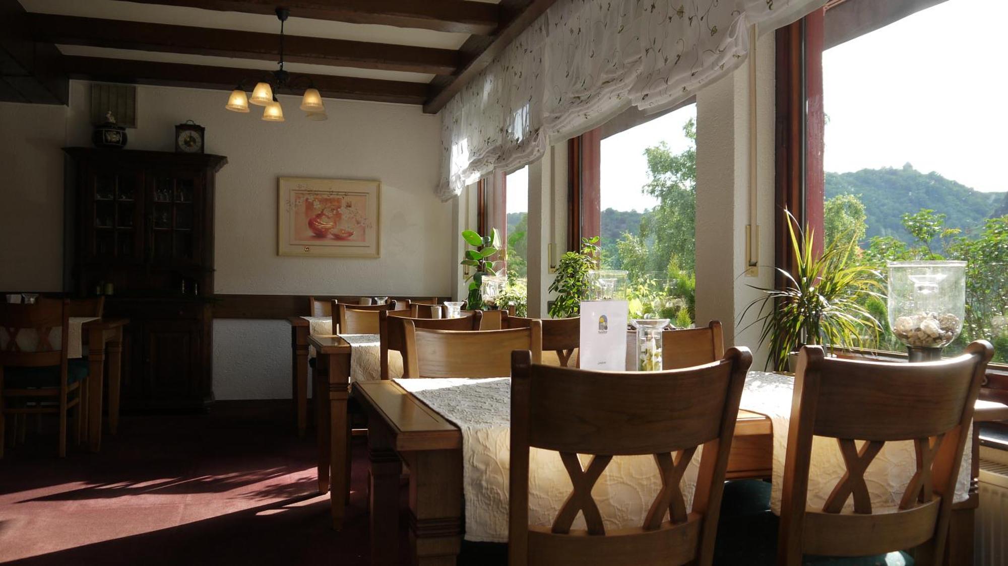 Hotel-Garni-Kachelburg 디에블리흐 외부 사진